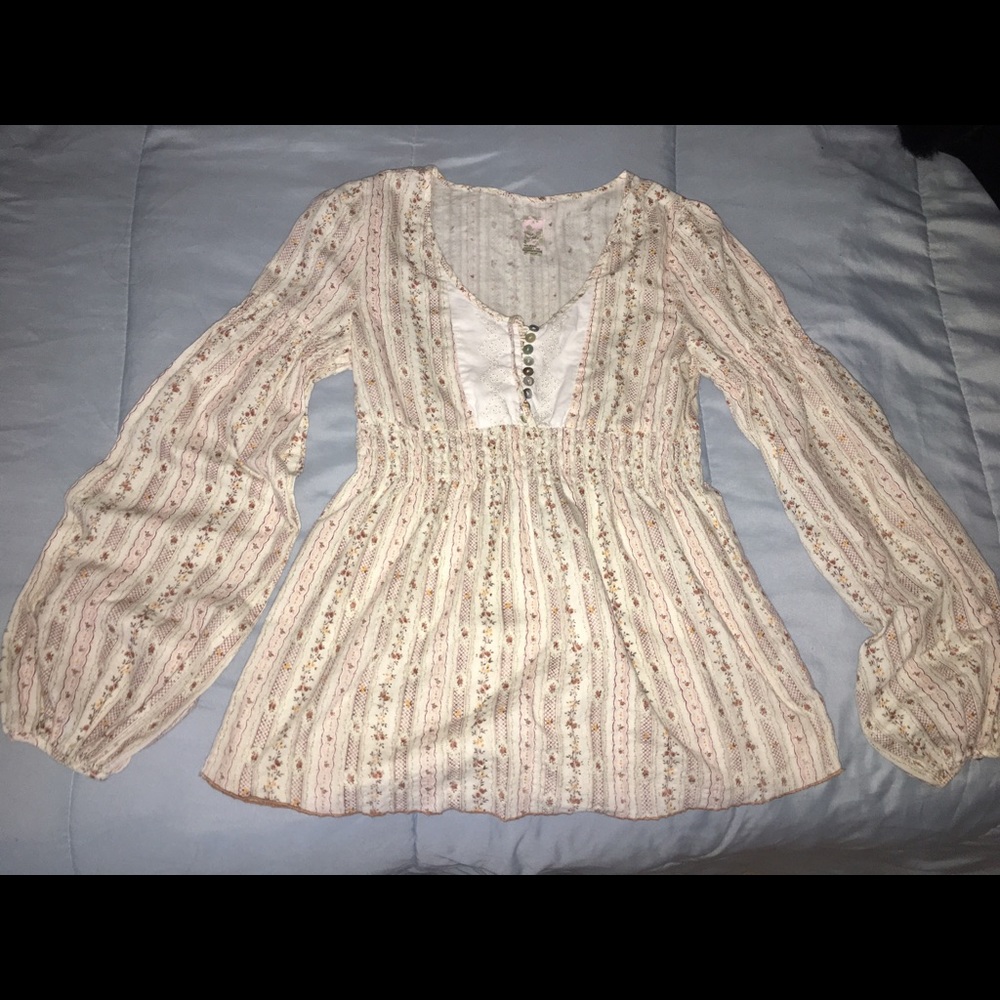 Free People vintage blouse 🌸😇🦋👚